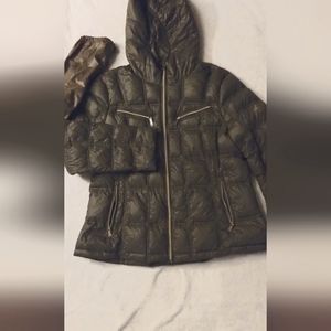 Michael Kors Packable Hooded Zip Down Jacket XL Olive green/with pouch
